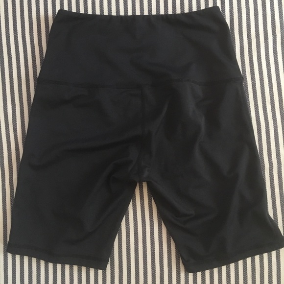 Cleo Harper Tour Short in Black, size small - Picture 4 of 4